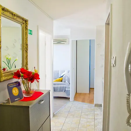 Apartment Firule Beach Split